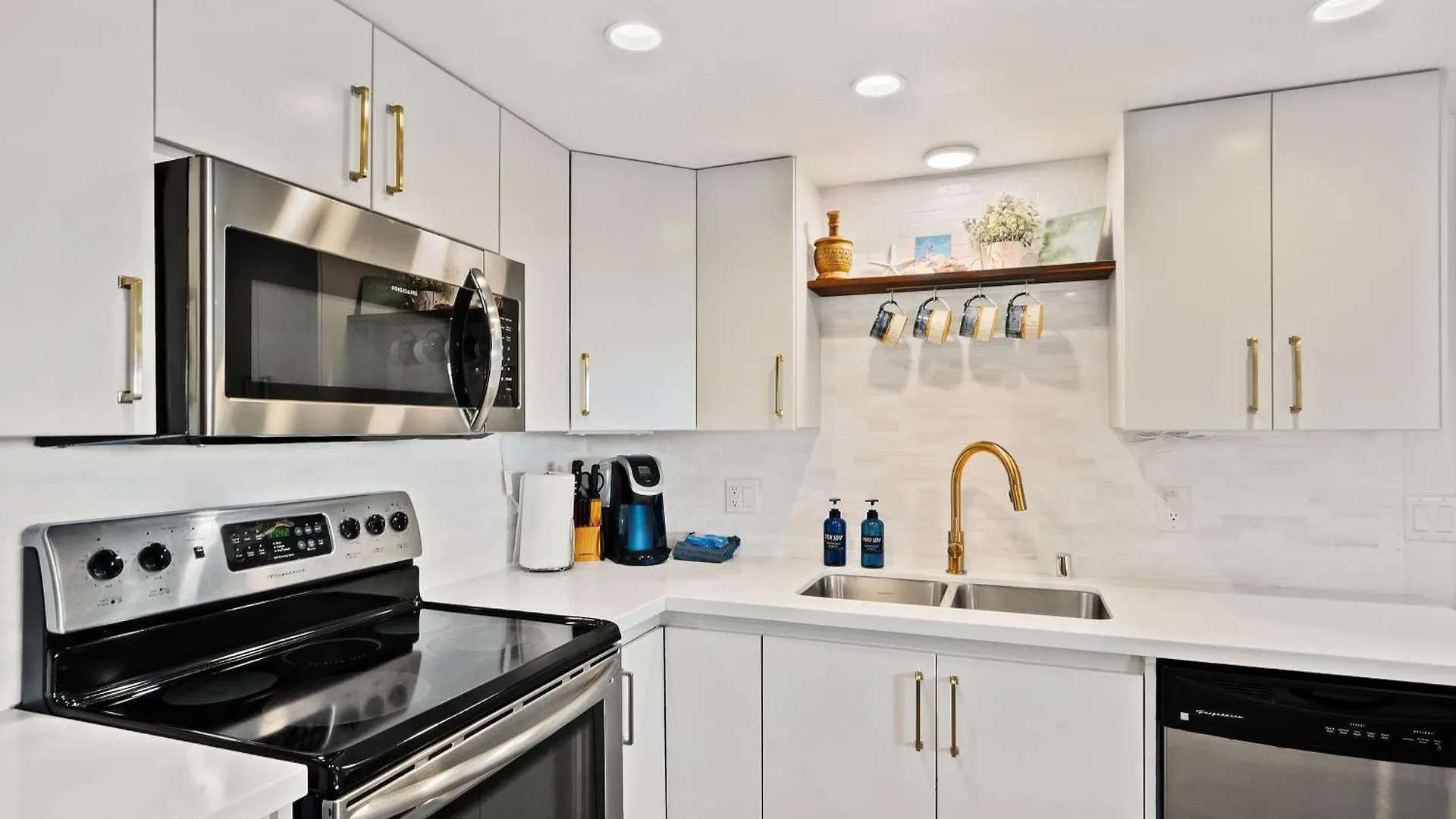 Top 5 Home With King Bed Plus Steps To Beach & Shops Wailea  Wailea (Maui)